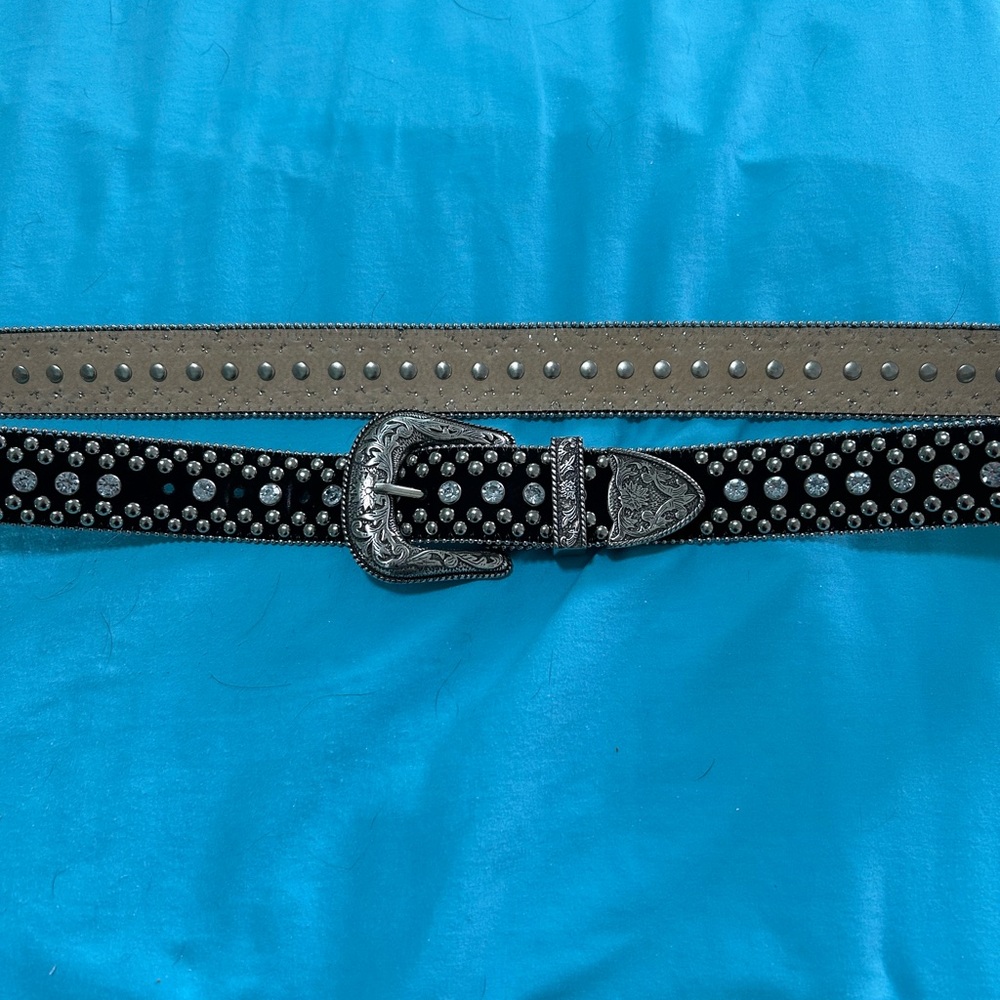 VINTAGE Guess Black Studded Western Buckle Belt with rhinestones